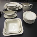 696 1389 DINNER SET